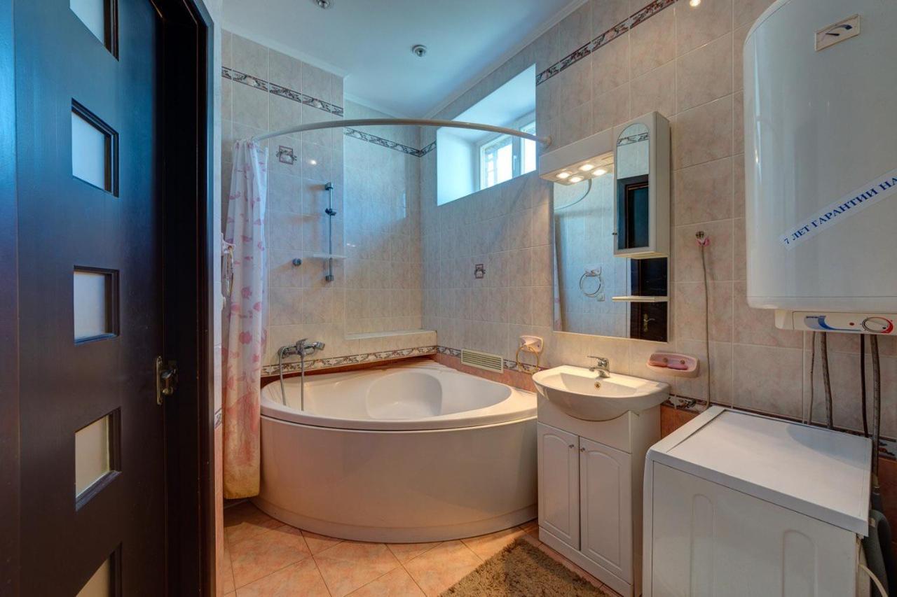 Apartments With Three Rooms On Shevchenko Blvd Kiev Exterior foto